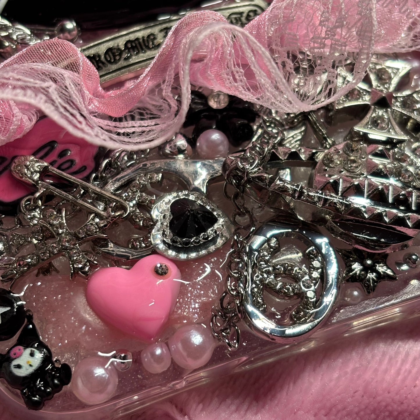 “Punk Princess” Iphone 15 plus