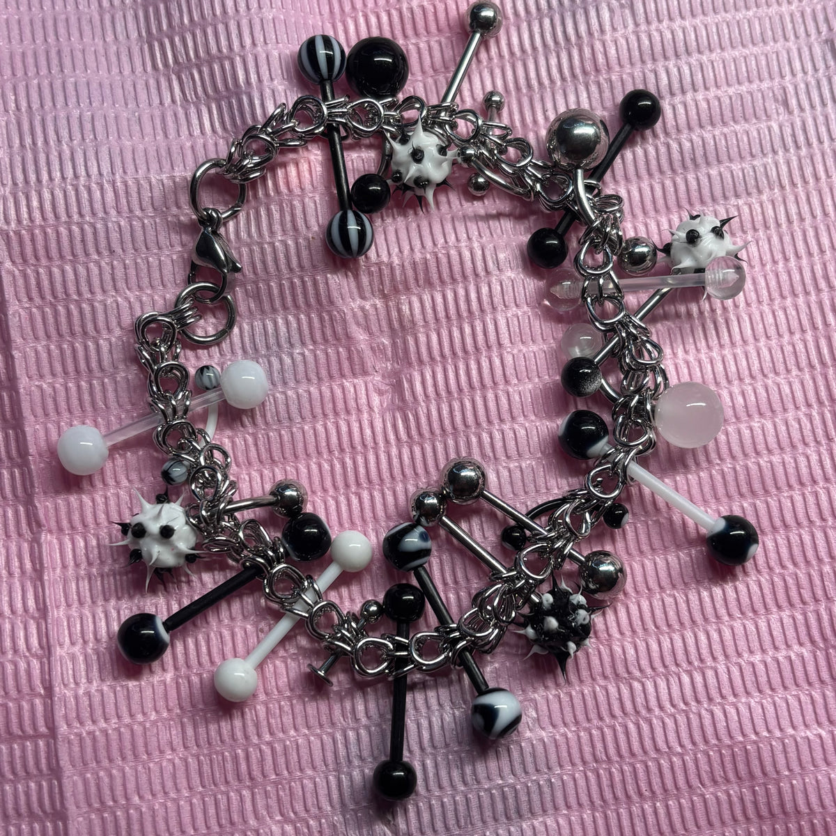 black star☆ pierced bracelet